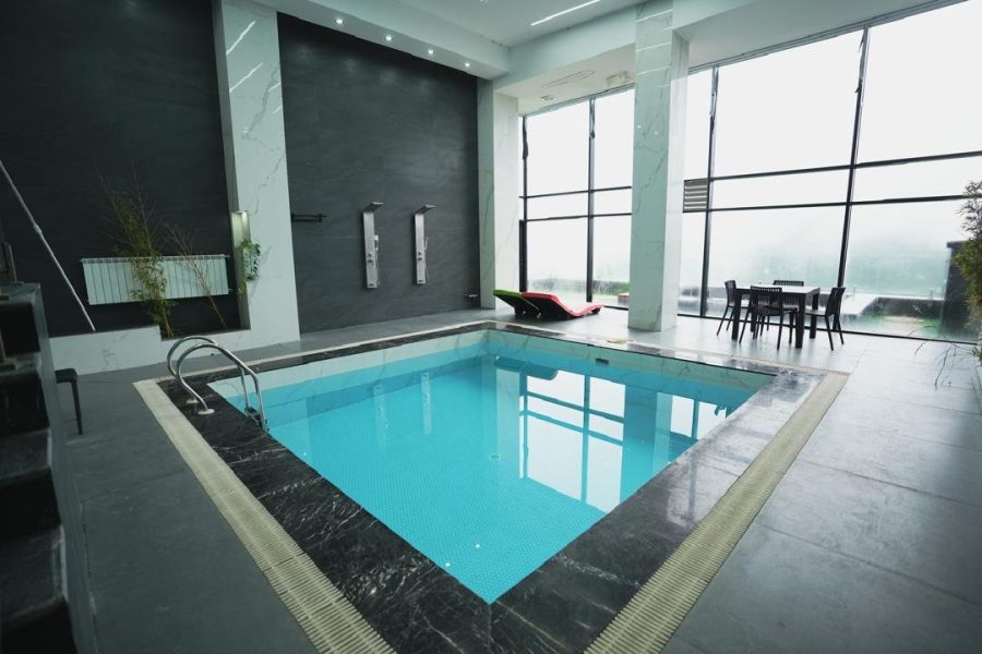 Six-Bedroom Triplex Villa with Heated Pool for Rent – Lafur, Savadkuh