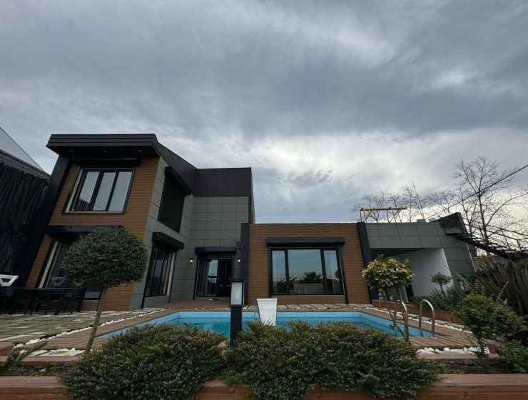 Three-Bedroom Beachfront Villa with Heated Pool for Rent – Kaj 1, Bandar Anzali