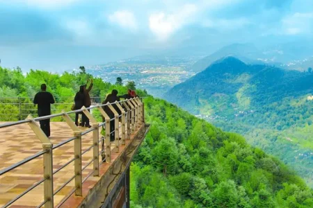 3-Day Tour from Il Mili to Javaherdeh
