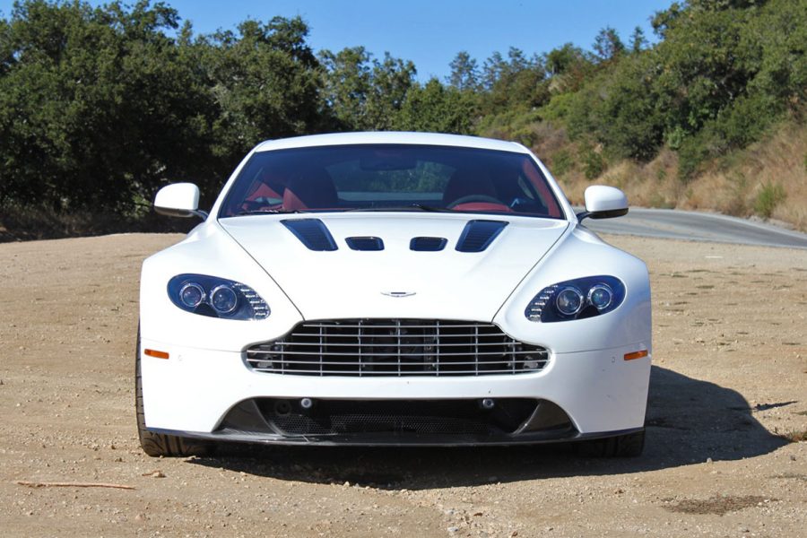 aston martin vantage 2010