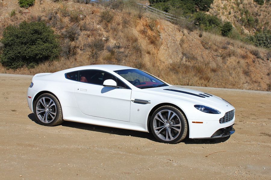 aston martin vantage 2010