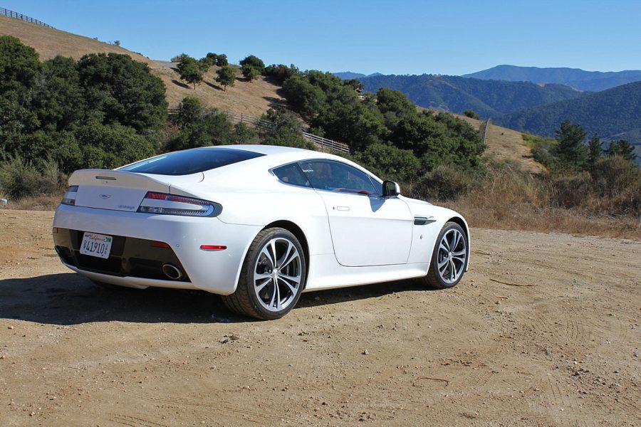 aston martin vantage 2010