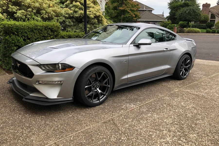 ford mustang gt silver 2020