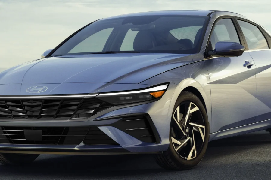 hyundai elantra 2024