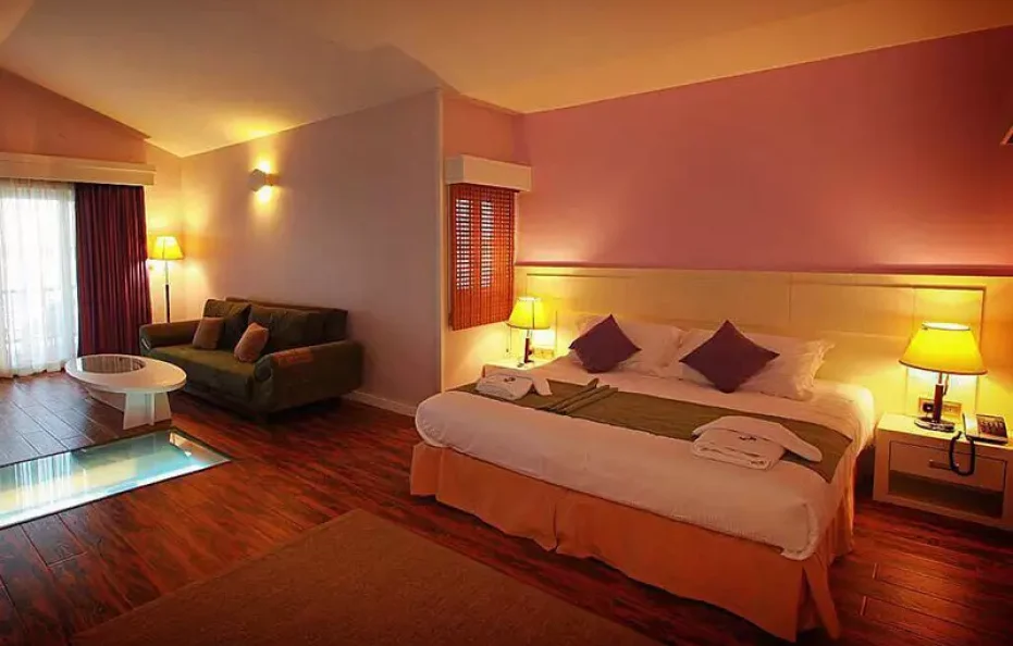 Toranj Hotel Kish
