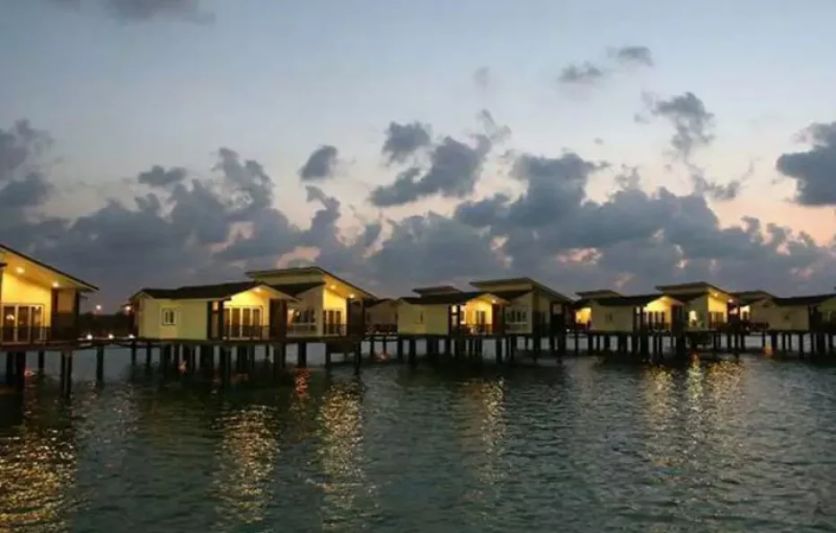 Toranj Hotel Kish