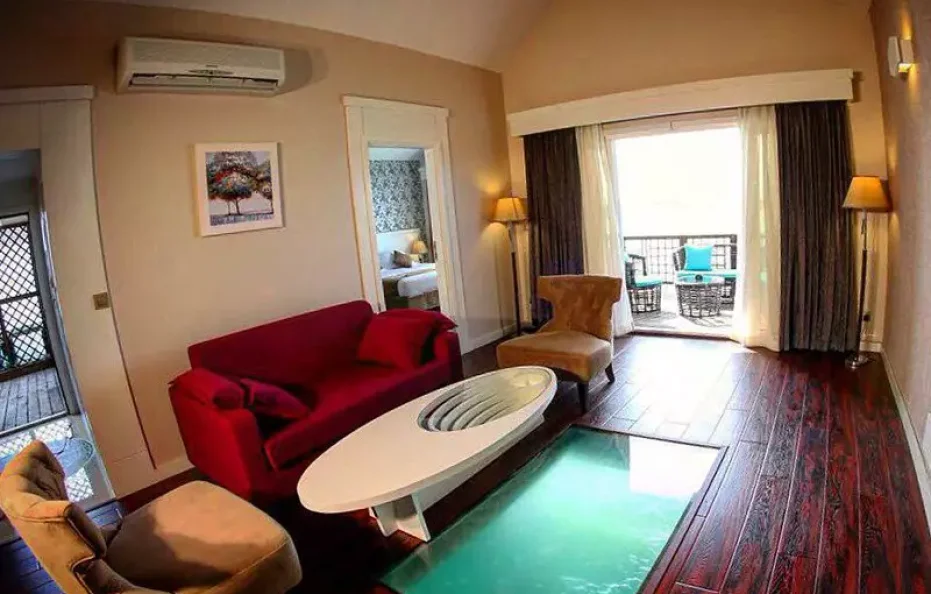Toranj Hotel Kish