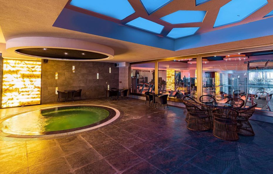 Espinas Palace Hotel