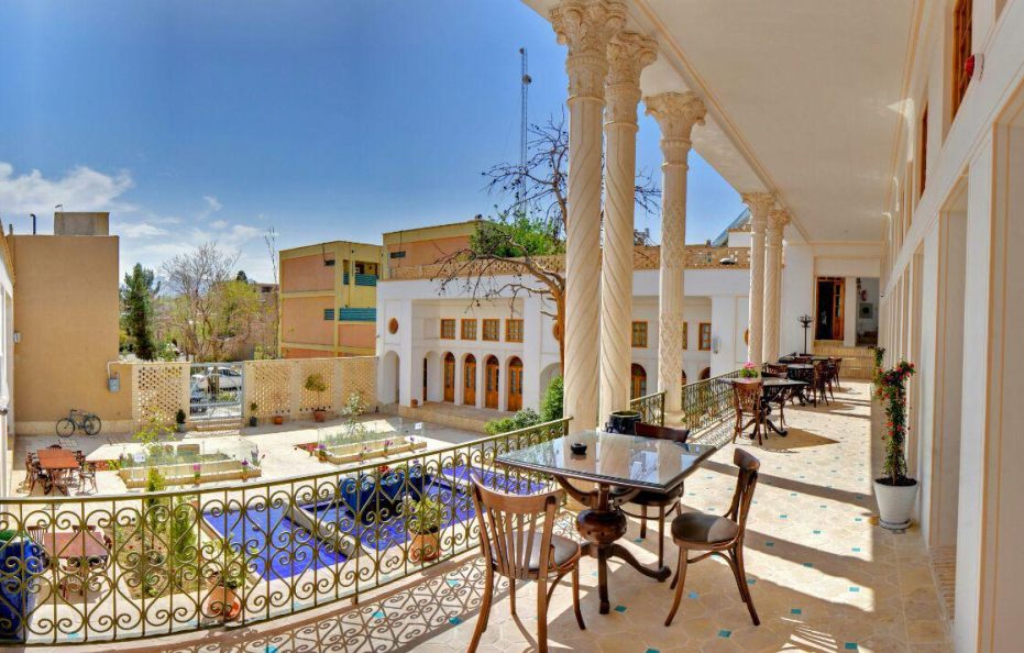 Keryas Hotel