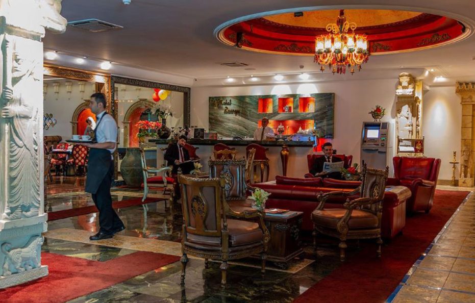 Taj Mahal Hotel