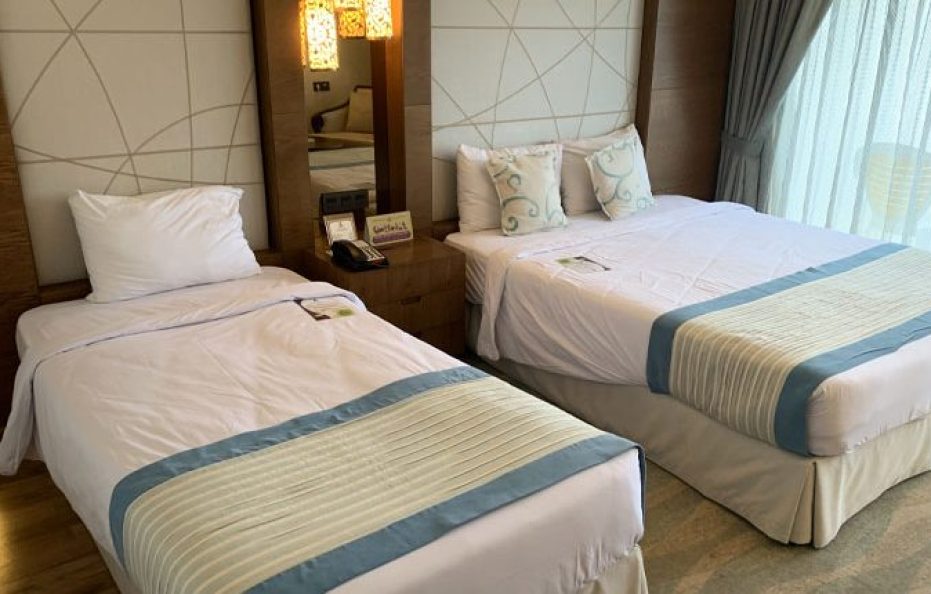 Parsian Khazar Hotel