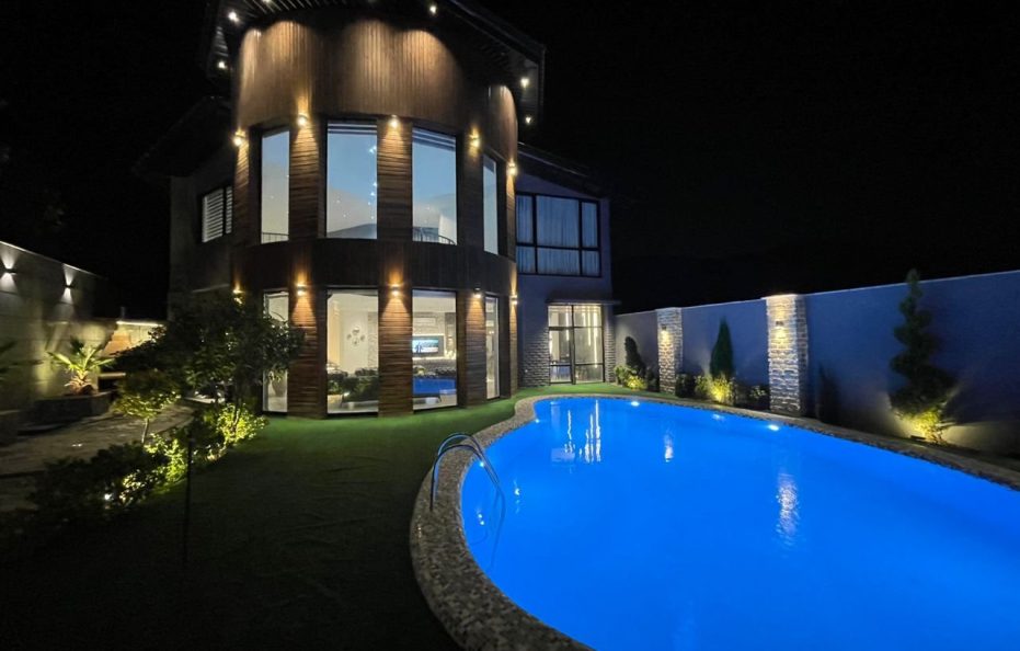 As Plus Mansion, Rudehen