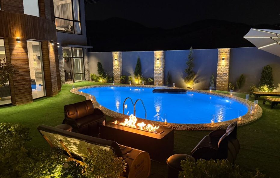 As Plus Mansion, Rudehen