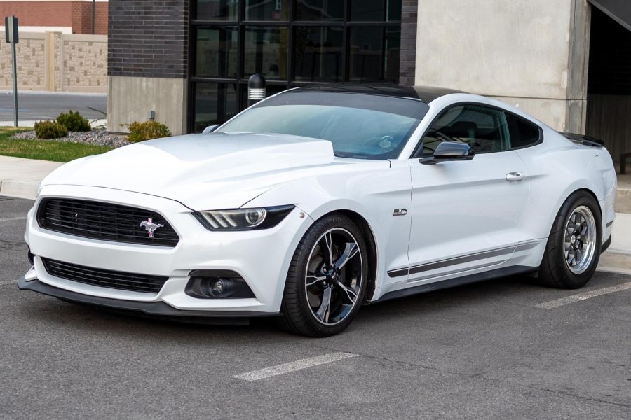 ford mustang 2016 white