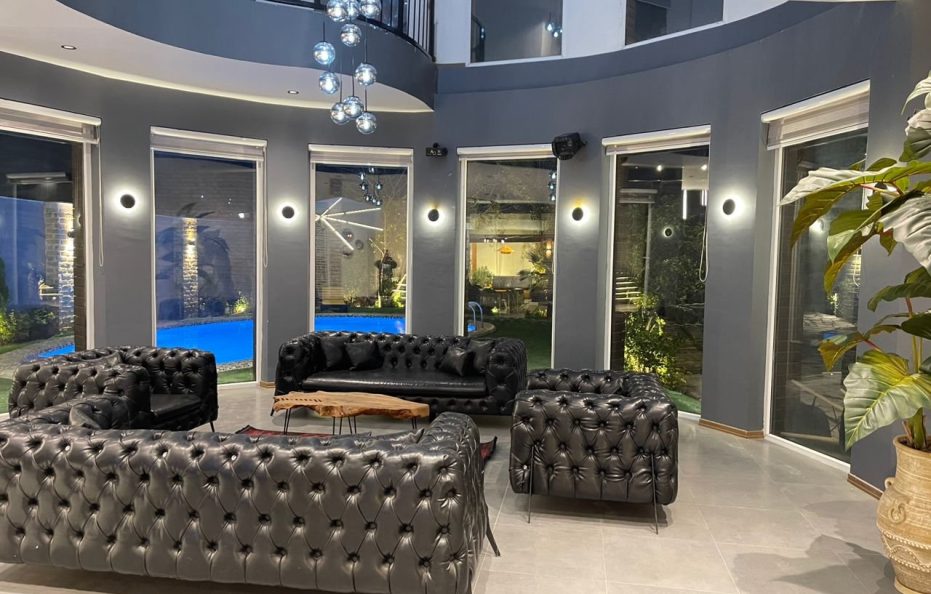 As Plus Mansion, Rudehen