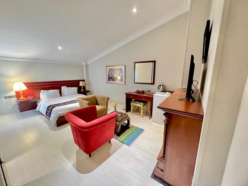 Economy Room