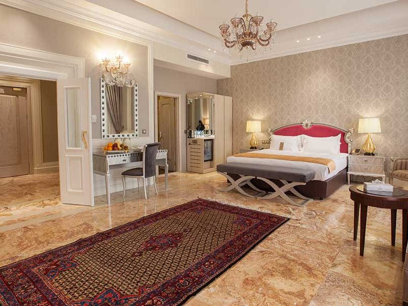 Royal One Bedroom Suite Executive Floor ( 15th and 17th floor)