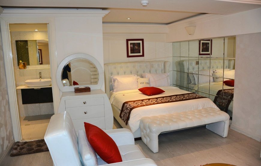 One Bedroom Apartment