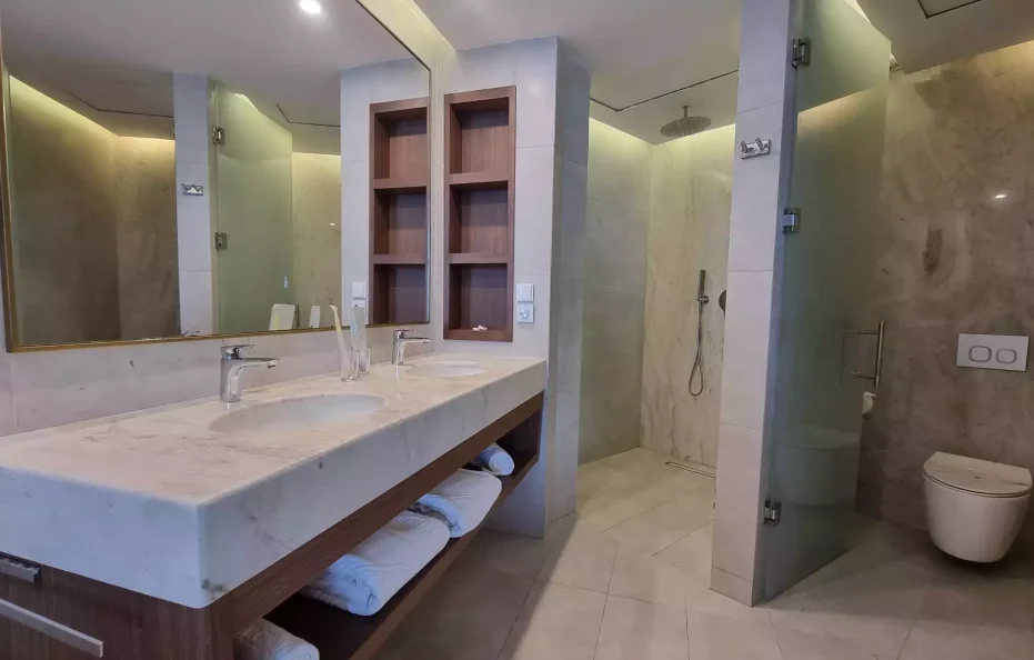Aria Hotel Kish