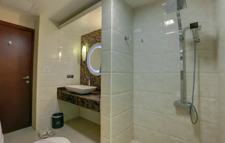 Shaygan Hotel, Kish